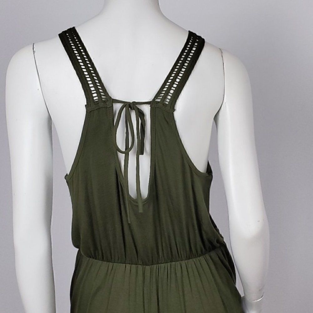 Women's Olive Green Jumpsuit Romper Shorts Size Medium - Picture 6 of 6